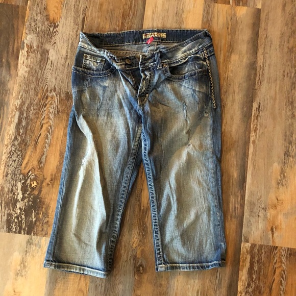 BKE Stretch Capris - Picture 3 of 6